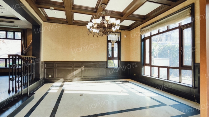 万科红郡二手房实景图