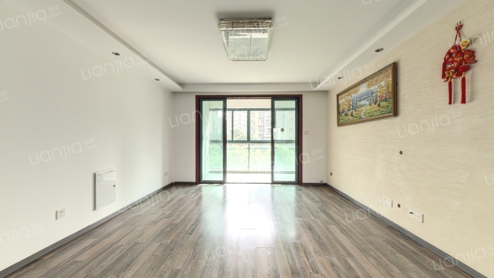 建德国际公寓二手房实景图