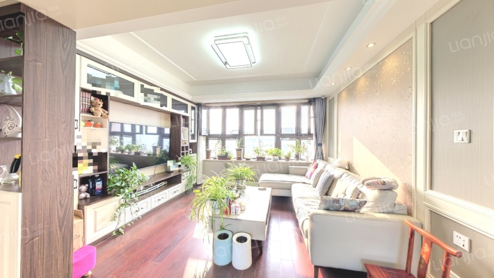 融创玉兰公馆二期二手房实景图