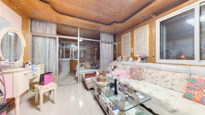 沿湖小区南区二手房实景图