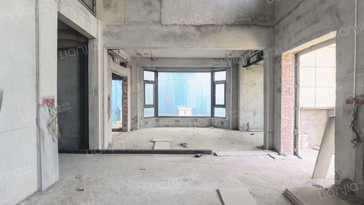 三正半山豪苑水岸豪门二手房实景图