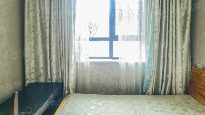 上海城 4室2厅 南 北-卧室A