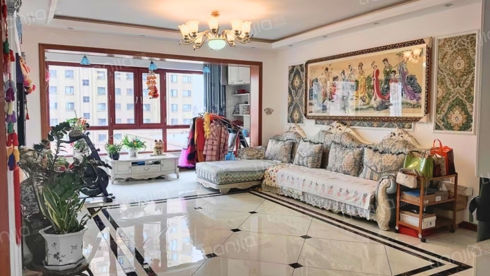 红创家园二手房实景图