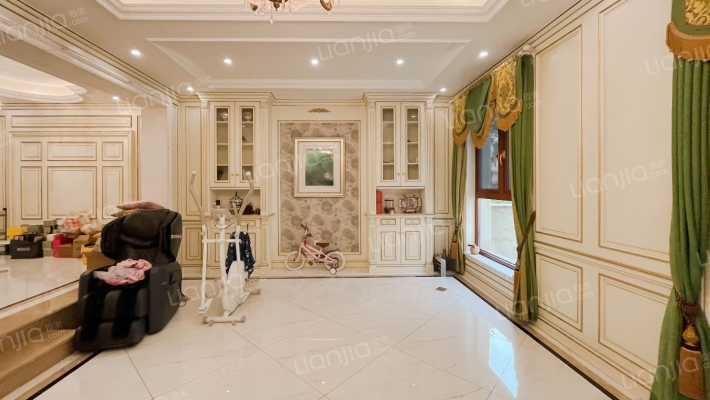 融创竣爵堡二手房实景图