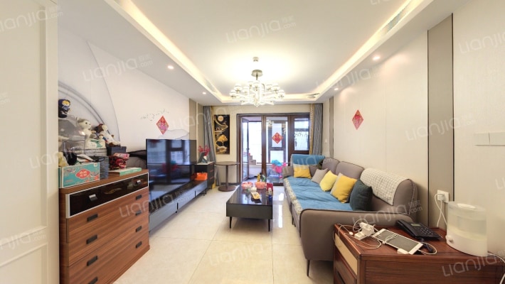 万科翡翠滨江一期二手房实景图