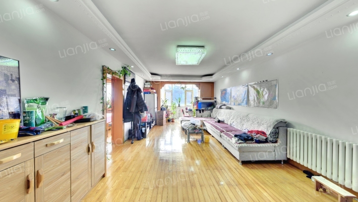 春城房管所宿舍二手房实景图