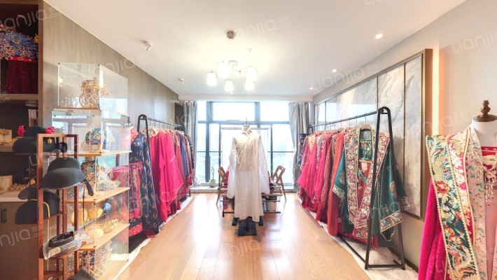 世包国际中心二手房实景图