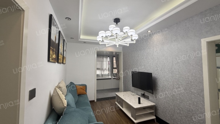 延安中路83号二手房实景图