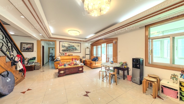 莲兴苑二手房实景图