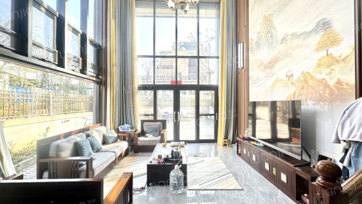 金阳新世界翡翠山二手房实景图