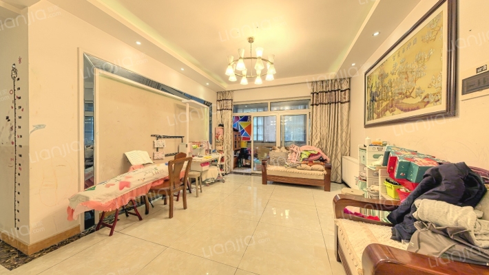 天际首府二手房实景图