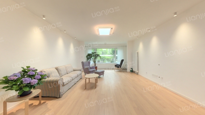 西江华府六区二手房实景图