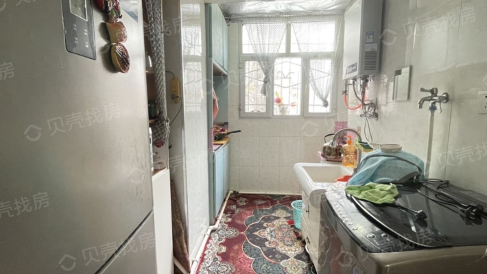 温馨小两居 精装修 房子干净整洁 可以拎包入住-厨房