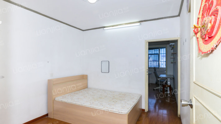 鞍山四村第一小区二手房实景图