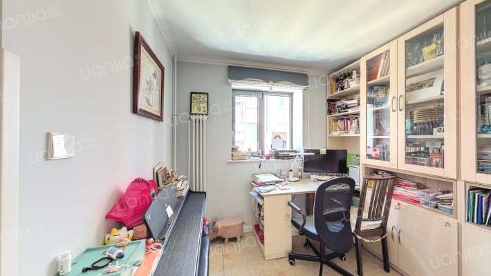 后拐棒胡同甲2号院二手房实景图