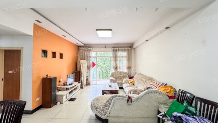 新洲畔江苑二手房实景图