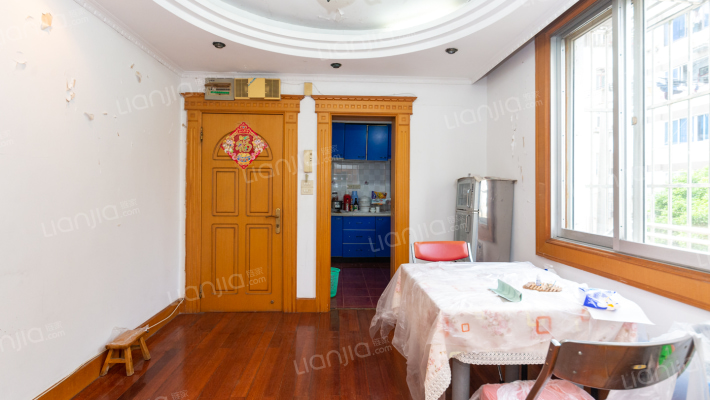 塔城东路495弄二手房实景图