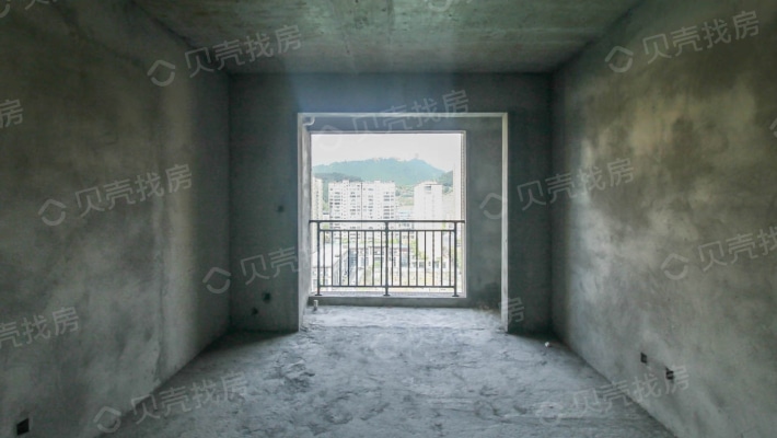 城北滨江尚郡新小区，电梯清水，三室两厅-客厅