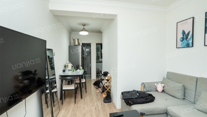 银和家园二手房实景图