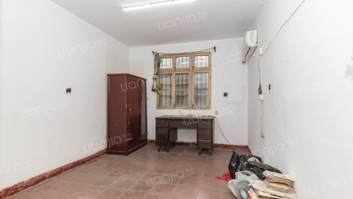 水利局宿舍楼二手房实景图