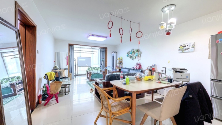 田园风光雅苑二手房实景图