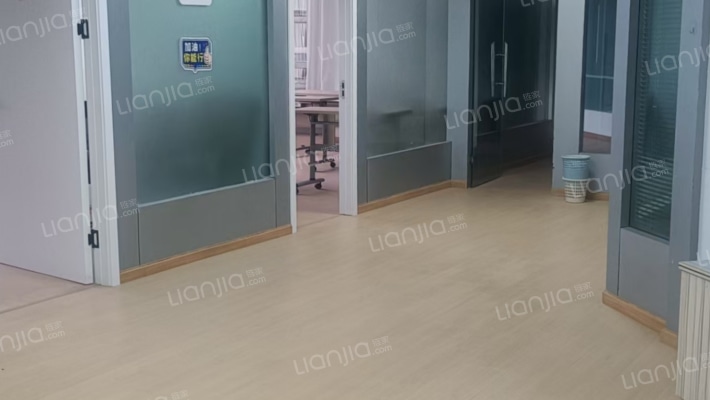 建设大厦二手房实景图