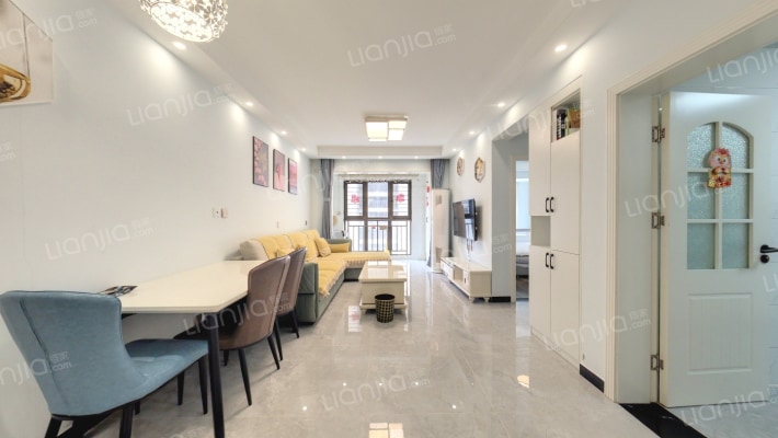 祝福红城五期二手房实景图