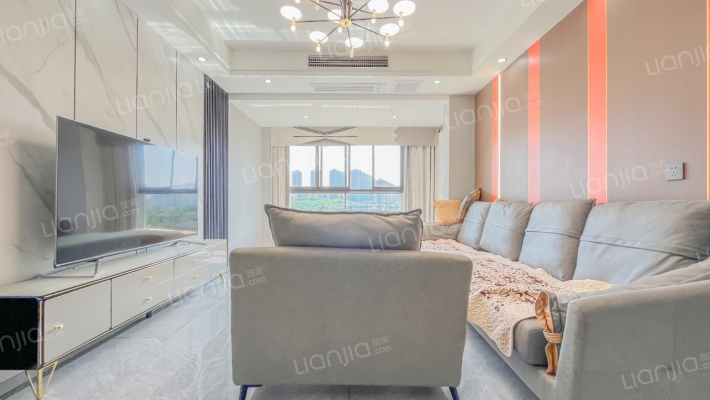 芷岸小区二手房实景图