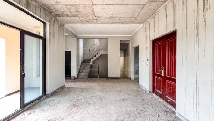 融创紫泉枫丹三期二手房实景图