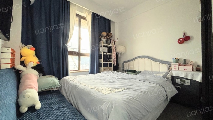 金第银座二手房实景图