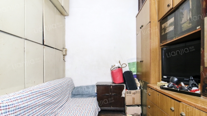 安顺路231弄二手房实景图