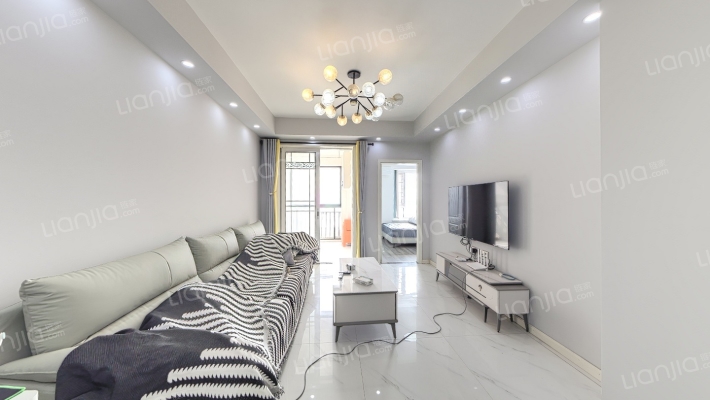 鼎鑫摩卡小镇二手房实景图