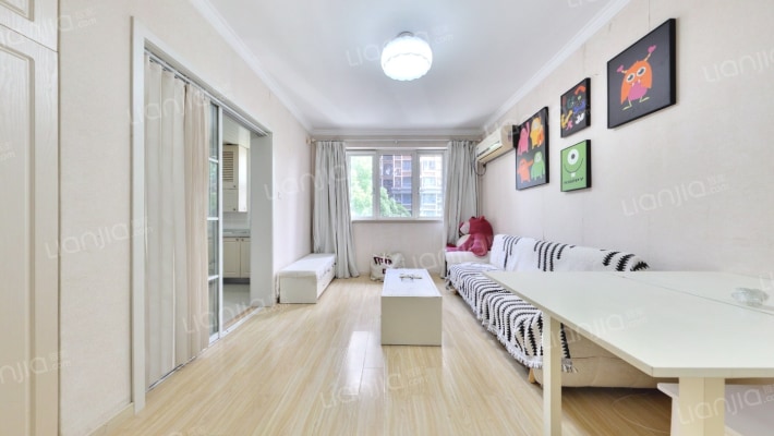 天山华庭二手房实景图