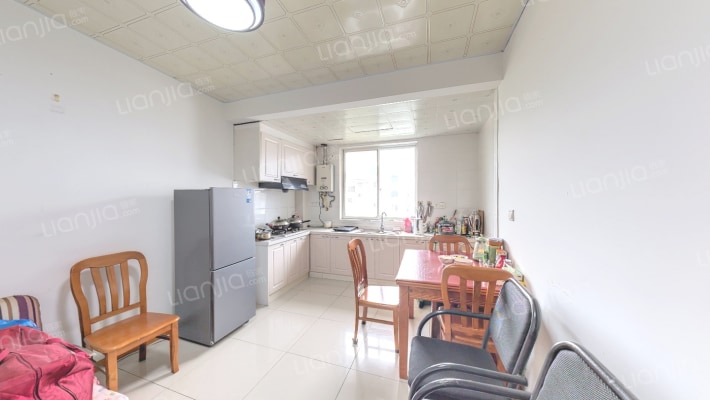 惠华新村D区二手房实景图