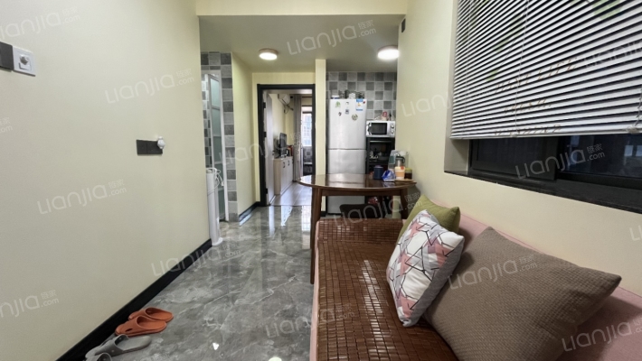 江振楼二手房实景图