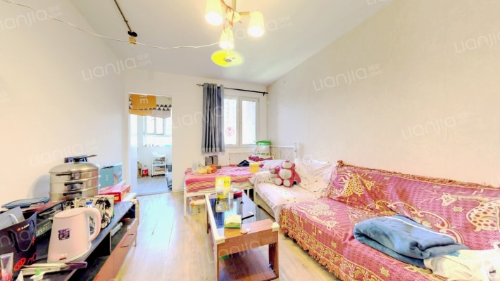 龙冠冠华苑萱草园二手房实景图