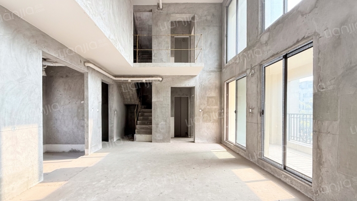 中交中央公园汀澜雅墅二手房实景图