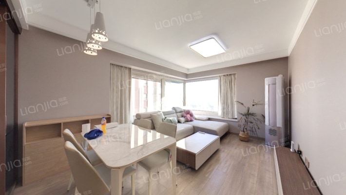 万科翡翠大道北苑二手房实景图