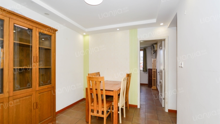 光辉小区二手房实景图