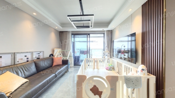 新希望滨江锦宸二手房实景图