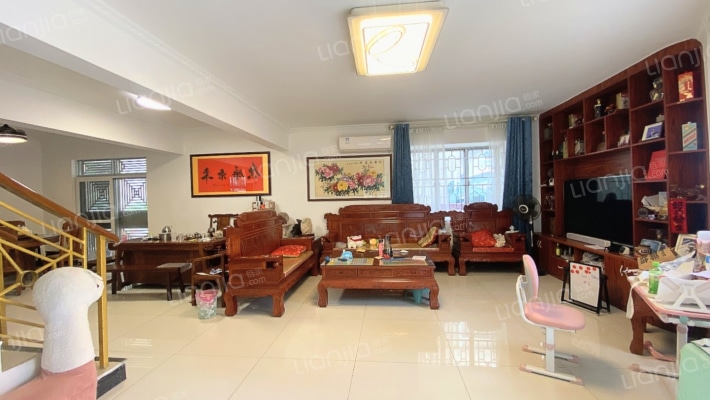 紫荆花园一期别墅二手房实景图