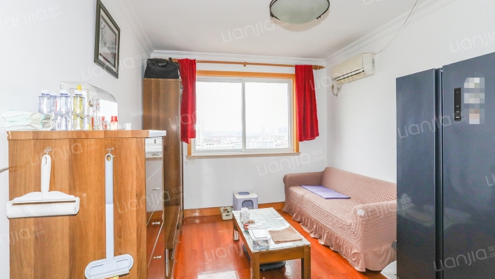 华鼎大楼二手房实景图