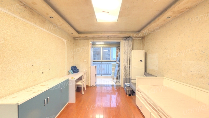 虹梅新苑北区二手房实景图