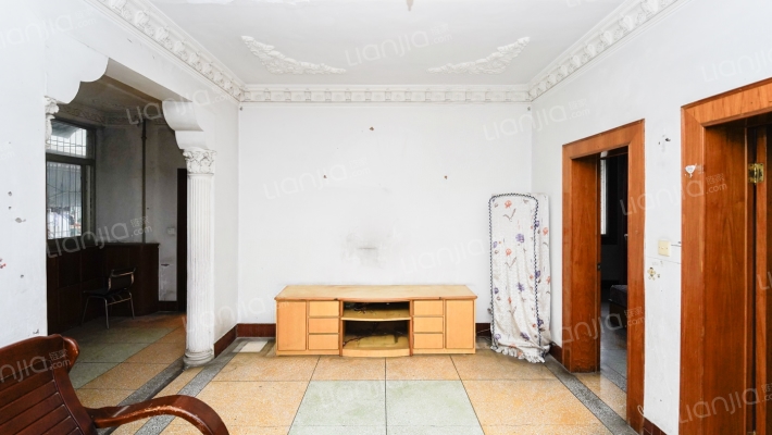 万里城墙二手房实景图