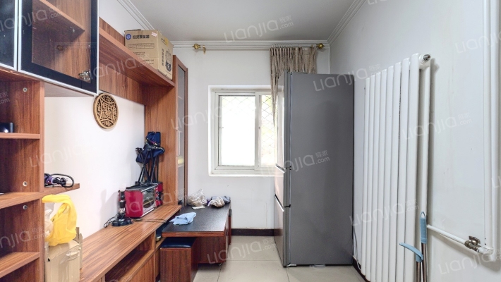 玉泉路228号家属楼二手房实景图