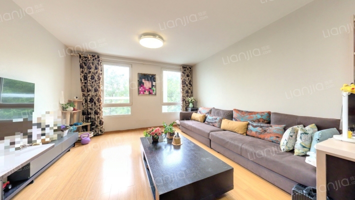 上第MOMA二手房实景图