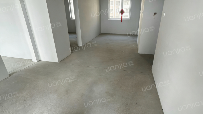 众人翡丽湾二手房实景图