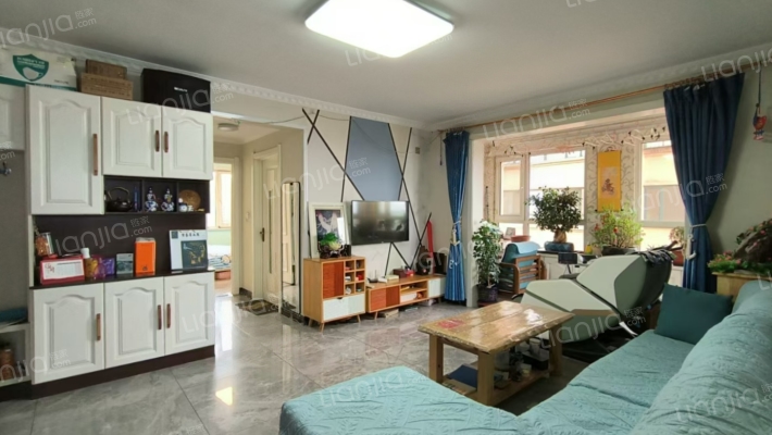 万吉华府二手房实景图