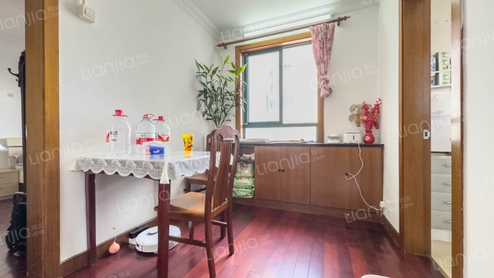 威宁大楼二手房实景图