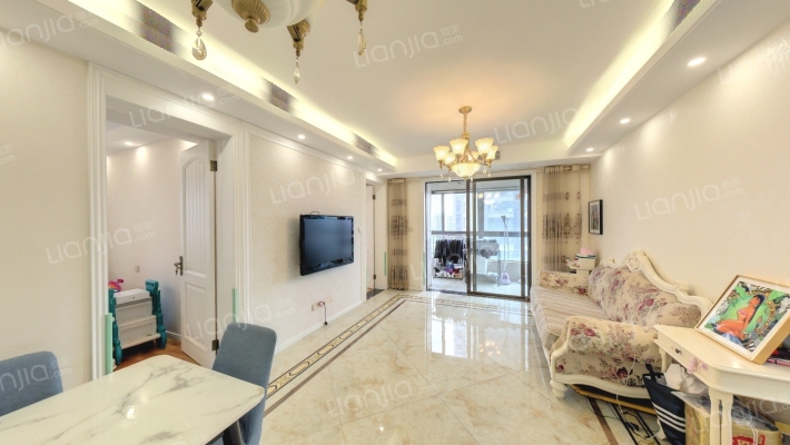 保利罗兰春天二手房实景图